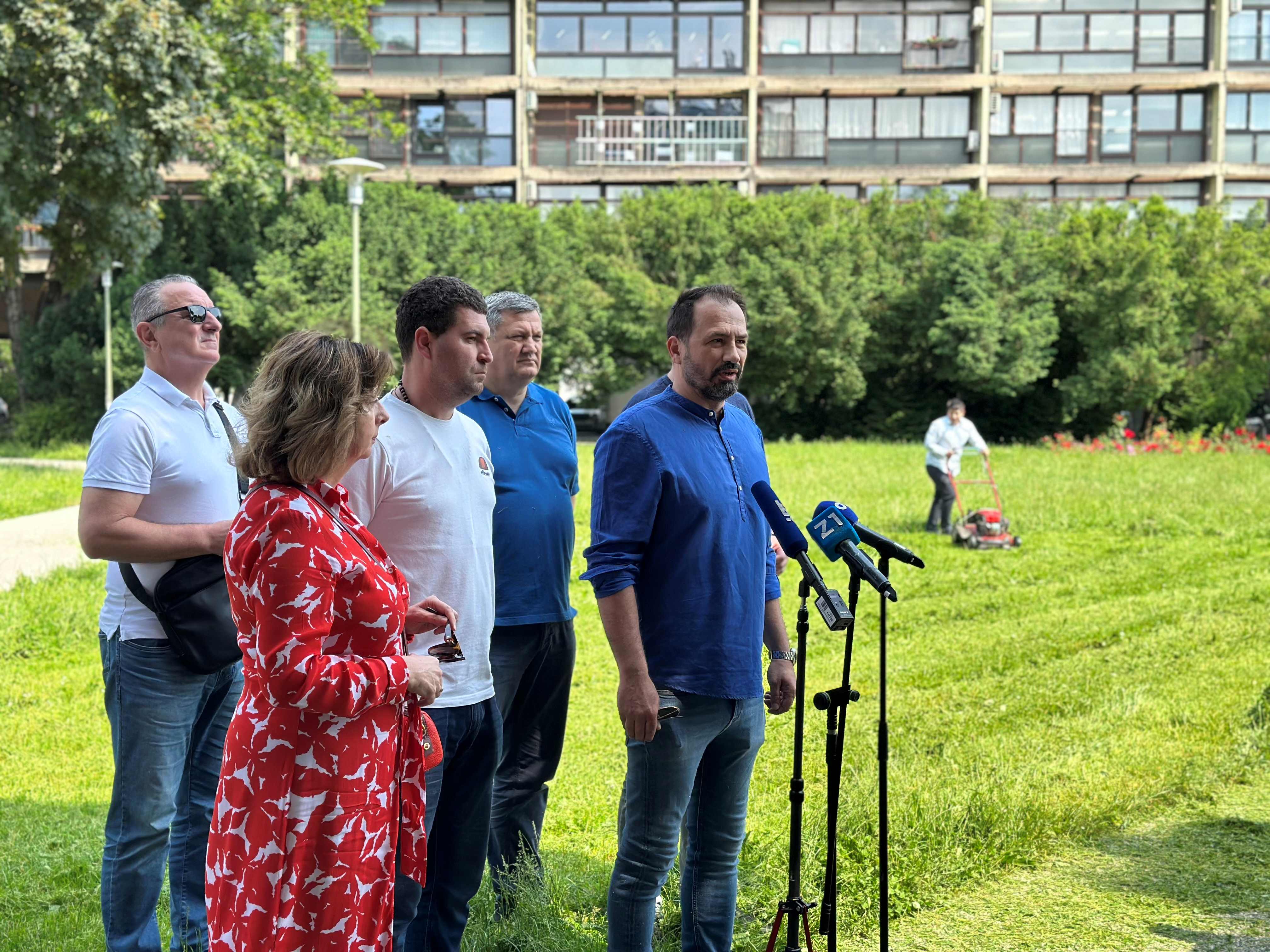 Zagreb je zapušten i nepokošen � je li i to dio programa platforme 'Možemo'?!